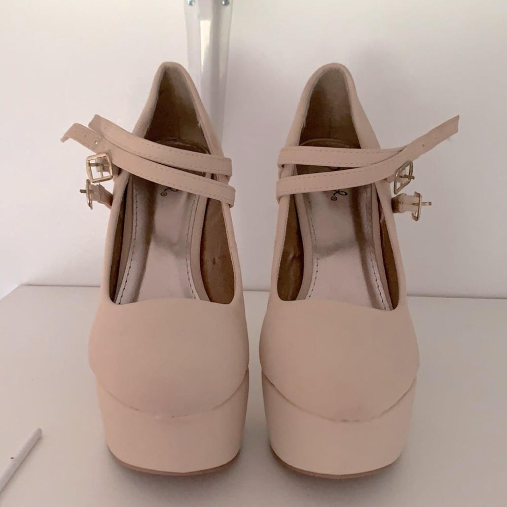 Nude high heels, size ten, qupid